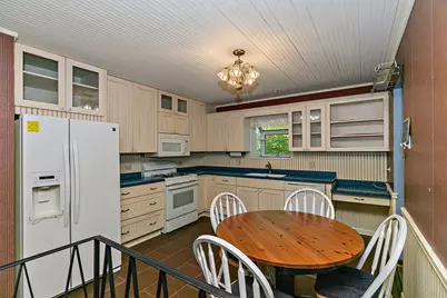 2 Summit Avenue, East Dundee, IL 60118 - Photo 10