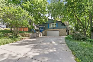 2 Summit Ave, East Dundee, IL 60118 - Photo 2