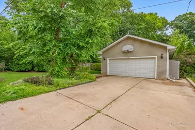 34439 N Hickory Lane, Round Lake, IL 60073 - Photo 32