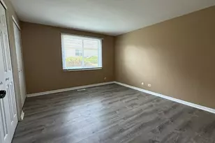 206 Barcliffe Ln, Schaumburg, IL 60194 - Photo 8
