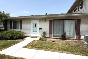 206 Barcliffe Ln, Schaumburg, IL 60194 - Photo 1