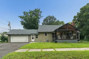 11200 S Octavia Ave, Worth, IL 60482 - Photo 2
