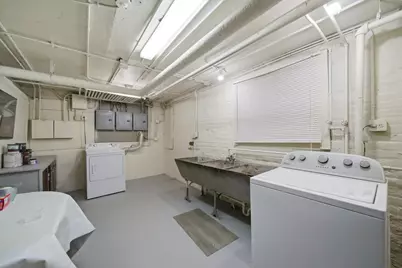 1451 W Berwyn Avenue, Chicago, IL 60640 - Photo 36