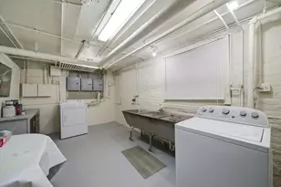 1451 W Berwyn Ave, Chicago, IL 60640 - Photo 36