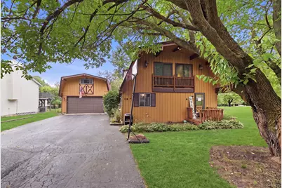 118 NE Valhalla Drive, Poplar Grove, IL 61065 - Photo 2