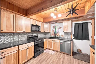 118 NE Valhalla Drive, Poplar Grove, IL 61065 - Photo 10