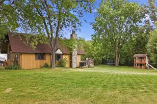 118 NE Valhalla Dr, Poplar Grove, IL 61065 - Photo 4