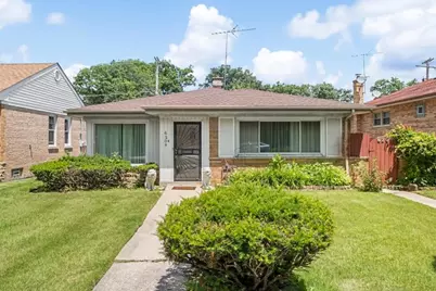 6209 N Caldwell Avenue, Chicago, IL 60646 - Photo 1