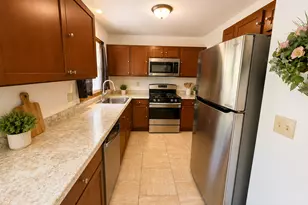 107 King Henry Rd, Poplar Grove, IL 61065 - Photo 10