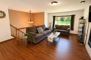 107 King Henry Rd, Poplar Grove, IL 61065 - Photo 6
