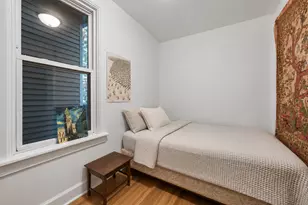 3650 W Oakdale Ave, Chicago, IL 60618 - Photo 12