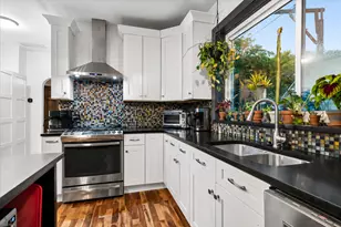3650 W Oakdale Ave, Chicago, IL 60618 - Photo 4