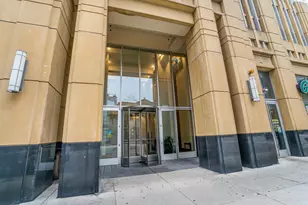 1400 S Michigan Ave, Chicago, IL 60605 - Photo 1