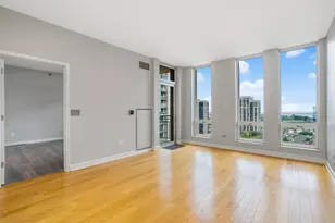 1400 S Michigan Ave, Chicago, IL 60605 - Photo 8