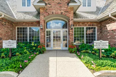 1017 W Park Avenue #B, Libertyville, IL 60048 - Photo 2