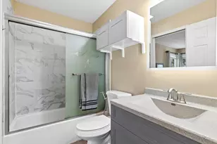 5701 Bedford Ct, Hanover Park, IL 60133 - Photo 14
