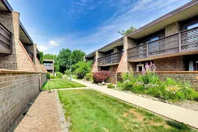 1312 Kenneth Circle, Elgin, IL 60120 - Photo 2