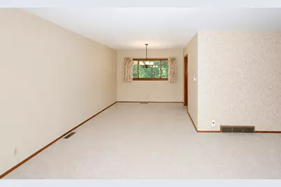 3506 S Kilkenny Drive, Crystal Lake, IL 60014 - Photo 4