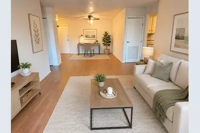 601 W Huntington Commons Road #302, Mount Prospect, IL 60056 - Photo 2