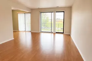 601 W Huntington Commons Rd, Mount Prospect, IL 60056 - Photo 6