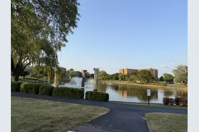 601 W Huntington Commons Road #302, Mount Prospect, IL 60056 - Photo 16