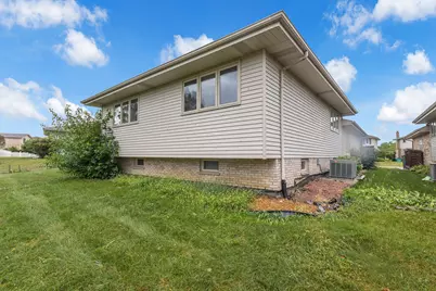 9147 Boardwalk Terrace, Orland Hills, IL 60487 - Photo 30