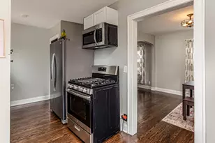 9619 S Albany Ave, Evergreen Park, IL 60805 - Photo 8