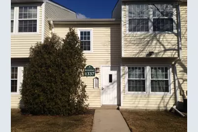 1337 E Wyndham Circle #107, Palatine, IL 60074 - Photo 1