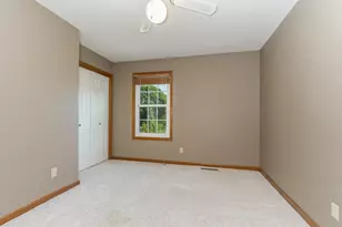 3205 Dorset Ct, Bloomington, IL 61704 - Photo 36