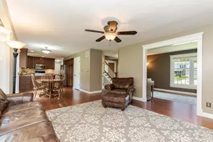 3205 Dorset Ct, Bloomington, IL 61704 - Photo 10