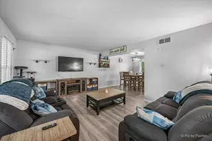1441 Loch Lomond Dr, Crystal Lake, IL 60014 - Photo 12