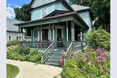 225 Hoy Avenue, Woodstock, IL 60098 - Photo 2
