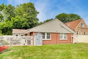 9717 S Avers Ave, Evergreen Park, IL 60805 - Photo 22