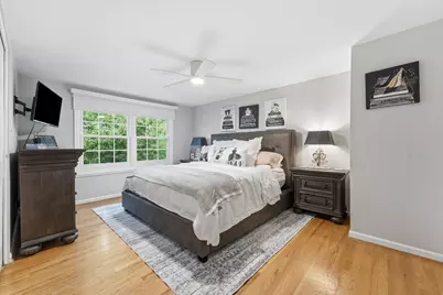 2S649 Avenue Normandy E Avenue, Oak Brook, IL 60523 - Photo 12