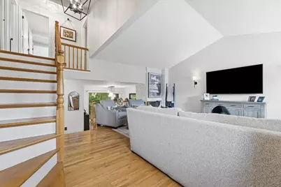 2S649 Avenue Normandy E Avenue, Oak Brook, IL 60523 - Photo 4