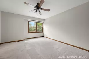 526 E Highland Ave, Villa Park, IL 60181 - Photo 12