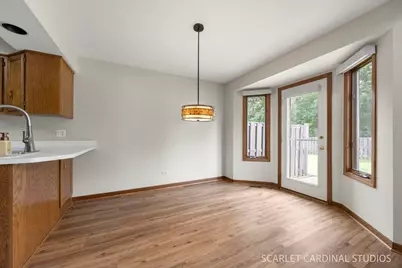 526 E Highland Avenue, Villa Park, IL 60181 - Photo 6