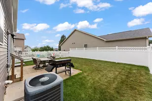 3402 Boulder Ridge Dr, Champaign, IL 61822 - Photo 40