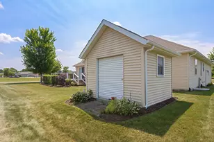 1801 Squires Landing, Rochelle, IL 61068 - Photo 28