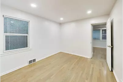 5142 Jarlath Avenue, Skokie, IL 60077 - Photo 18