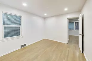 5142 Jarlath Ave, Skokie, IL 60077 - Photo 18