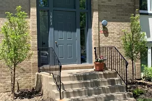 1963 Ammer Ridge Ct, Glenview, IL 60025 - Photo 2