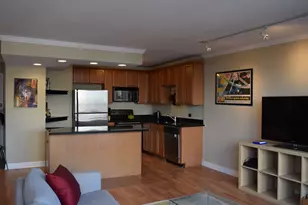 1360 N Sandburg Terrace, Chicago, IL 60610 - Photo 6