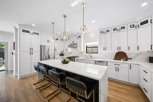 5407 W Pensacola Ave, Chicago, IL 60641 - Photo 8
