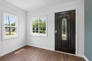 972 Sard Ave, Aurora, IL 60506 - Photo 2
