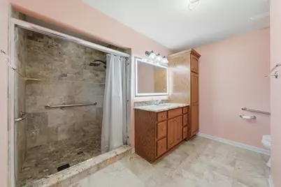 15W425 Victory Parkway, Elmhurst, IL 60126 - Photo 8