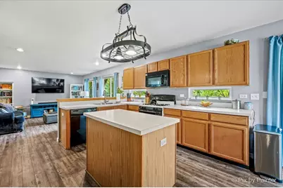 1259 S Elder Lane, Waukegan, IL 60085 - Photo 10