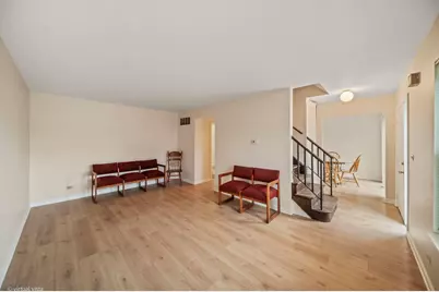 7318 Winthrop Way #4, Downers Grove, IL 60516 - Photo 6