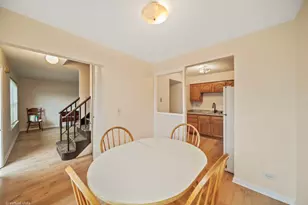 7318 Winthrop Way, Downers Grove, IL 60516 - Photo 8