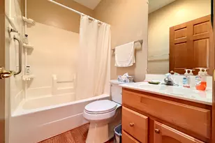 2 Suffolk Way, Grayslake, IL 60030 - Photo 14